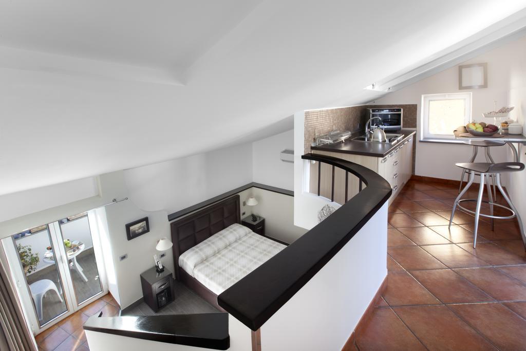 Aparthotel Magi House Relais Półwysep Sorrentyński Zewnętrze zdjęcie